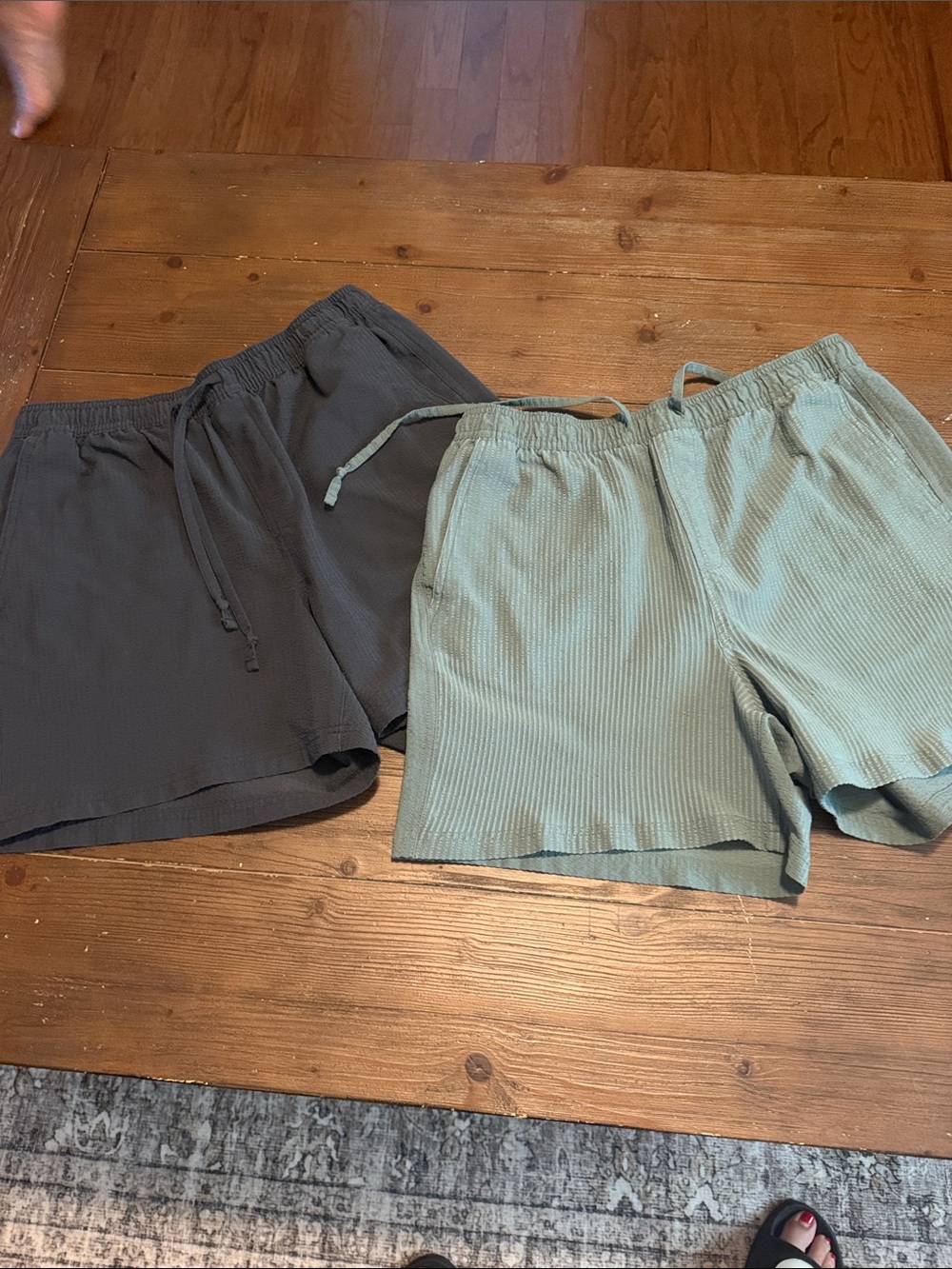 RSQ Men's Pull-On Athletic Shorts (from Tilly’s) in Charcoal and Sage 2 pcs